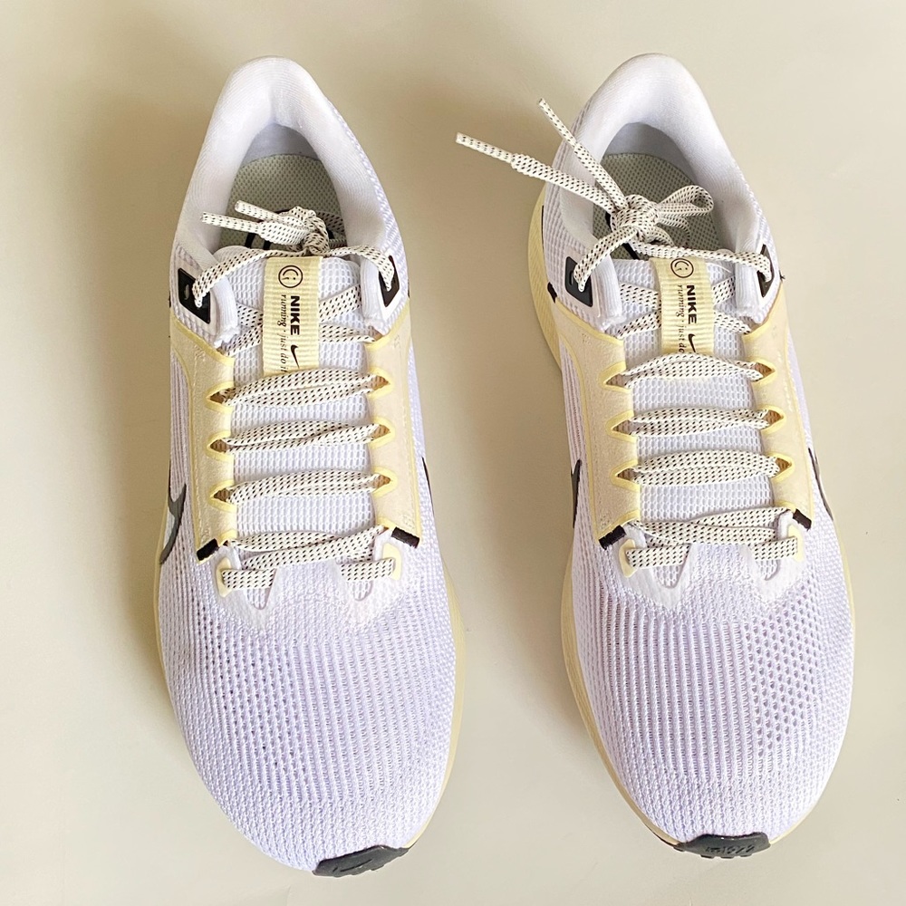 10 Nike Air Zoom Pegasus 40 Womens white black coconut milk running shoes sneaks - Picture 3 of 9